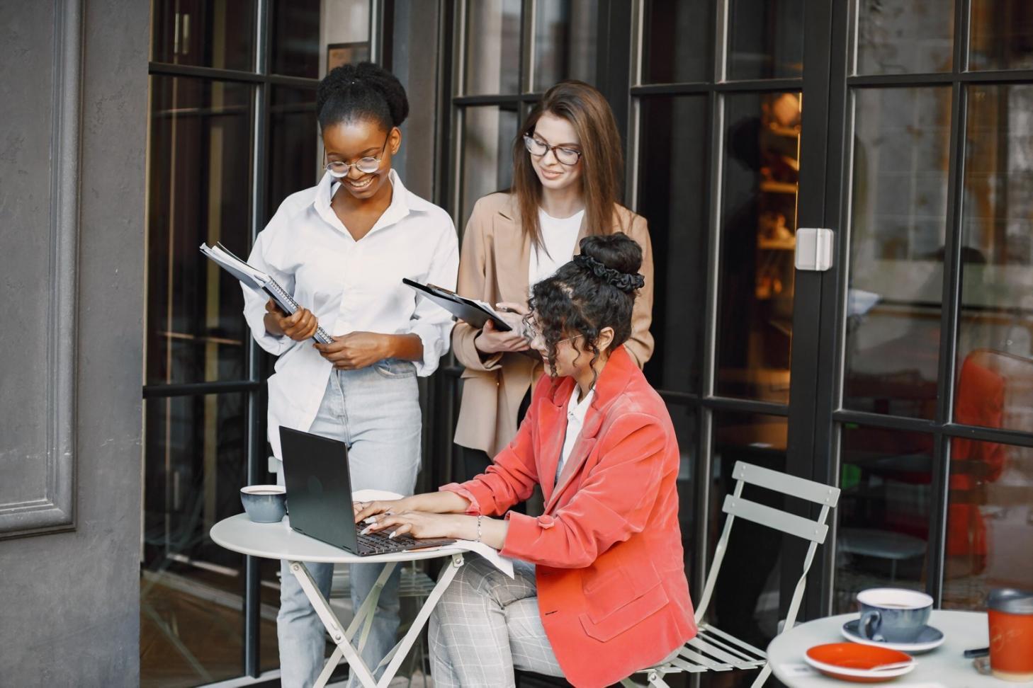 Detaillierte Budgetanalyse und Finanzübersicht